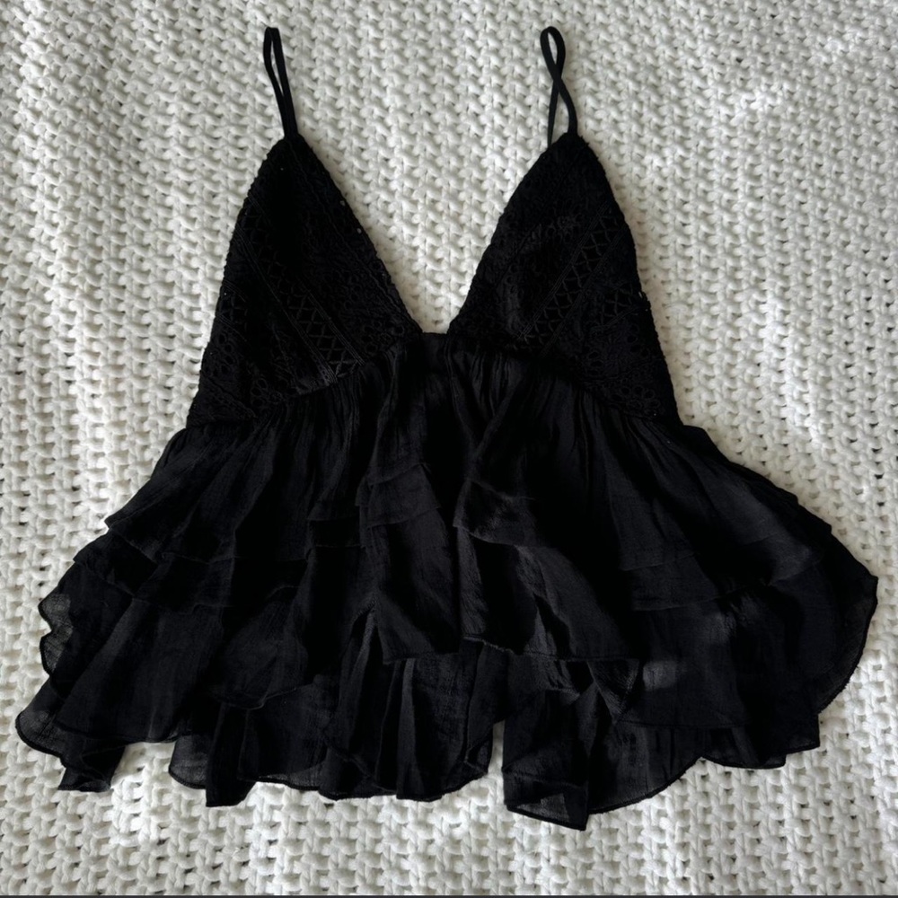 Millibon U.S.A Black cami top